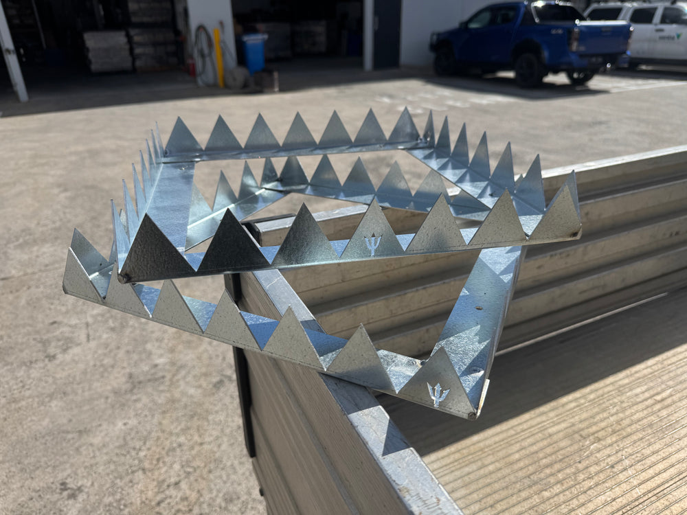 Crown spikes - Great white - 300 , 350 , 400 , 500 or 600mm squares.